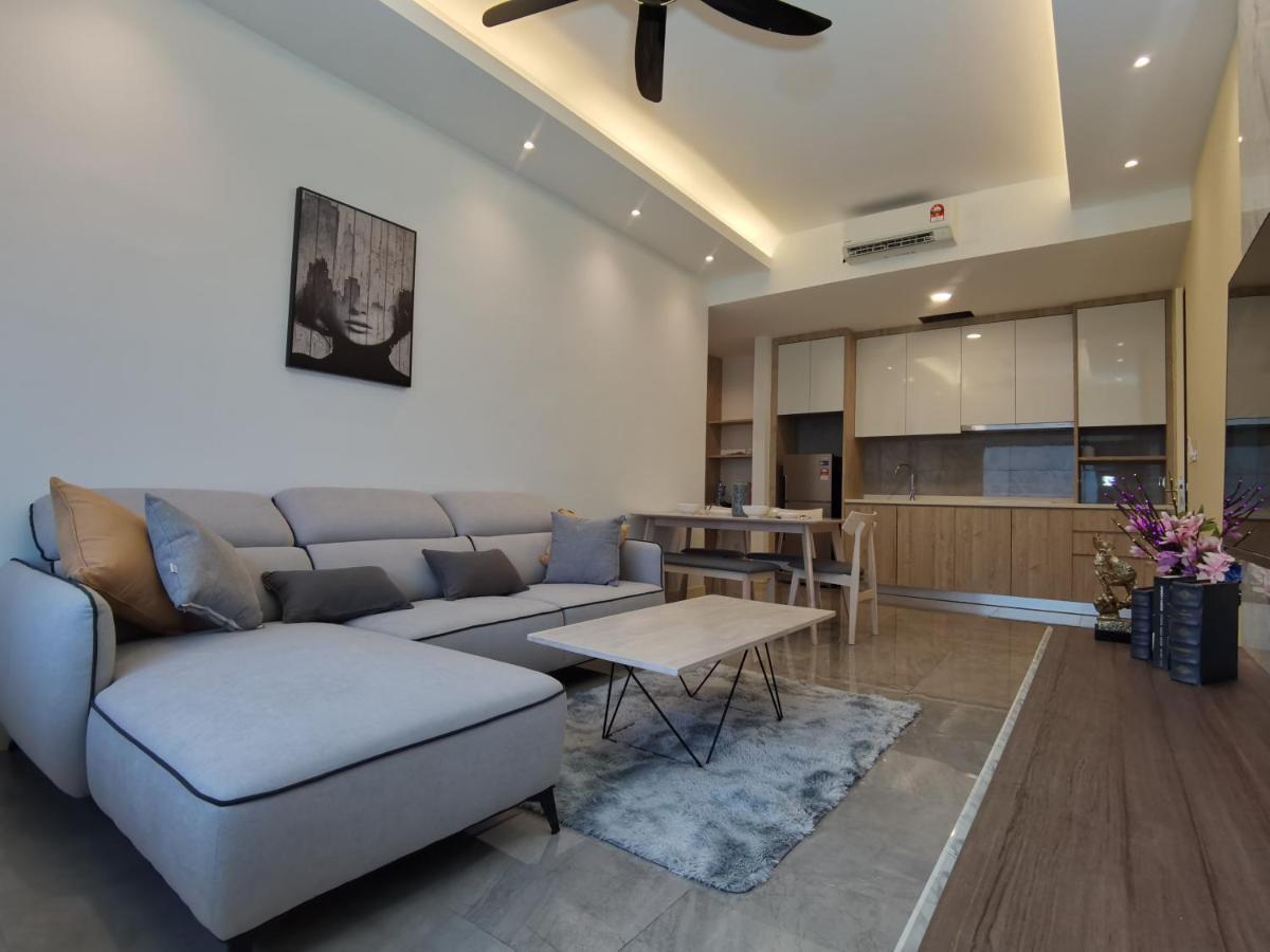 Attic Home Melaka Imperio Residence & Jonker Exterior photo